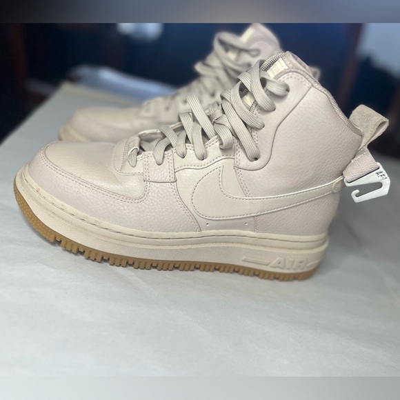 COPY - Nike Air Force 1 Utility 2.0 Sneakers Size 9 Women - Picture 1 of 5